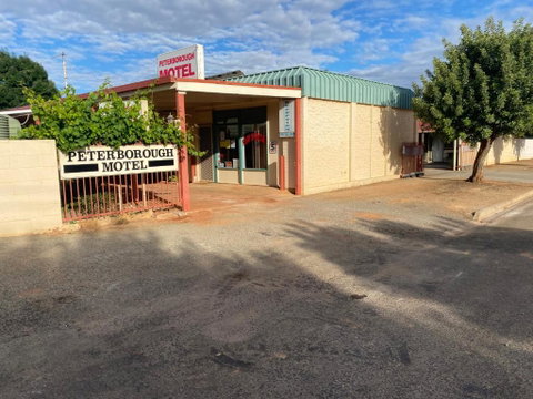 Peterborough Motel - South Australia Travel 3