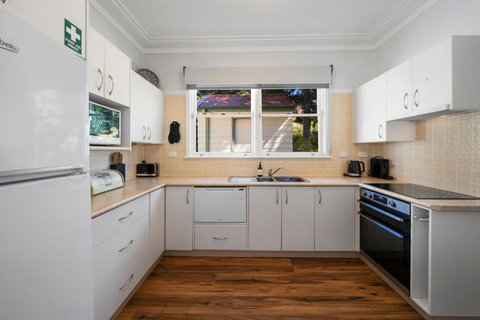 Pine Lodge - South Australia Travel 2