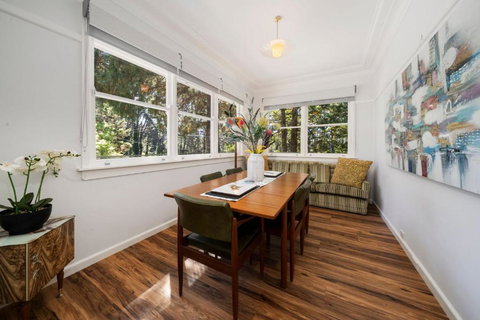 Pine Lodge - South Australia Travel 3