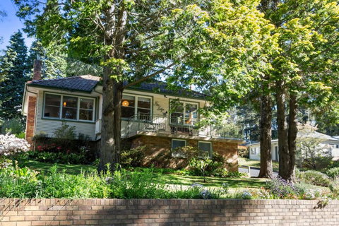 Pine Lodge - South Australia Travel 0