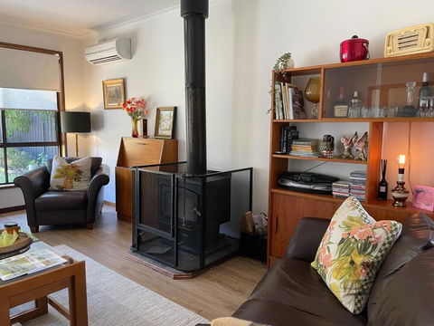 Poppies Clunes - South Australia Travel 1