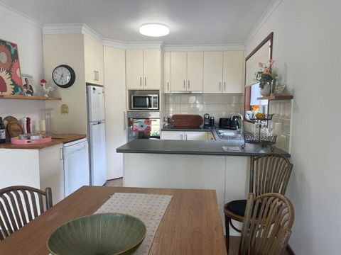 Poppies Clunes - South Australia Travel 3