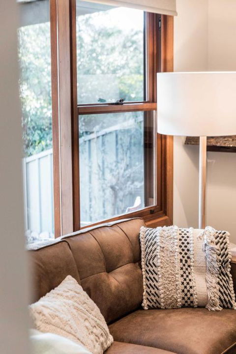 Porepunkah Cottage - South Australia Travel 0