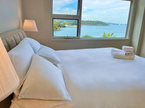 RAG05 - Mosman Exclusive Waterfront Luxury Living - South Australia Travel 1