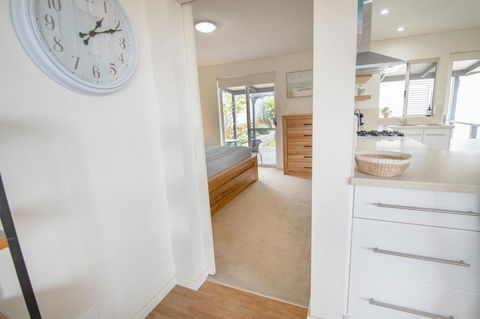 Princess Views In Historic Albany - South Australia Travel 3