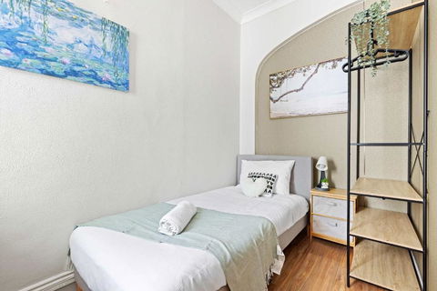Private Single Room - Conveniently Located At Glebe - Shared Bathroom - South Australia Travel 0