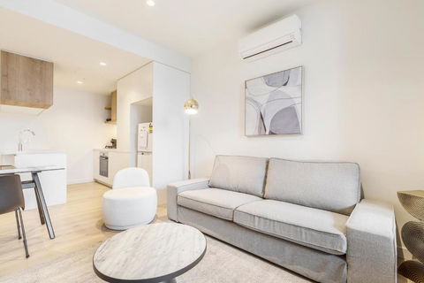 Quaint Stylish Hideout In Trendy South Melbourne - South Australia Travel 2