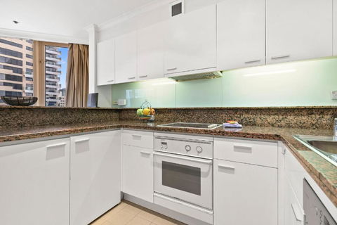 Quay West 2302 Self-Catering - South Australia Travel 1