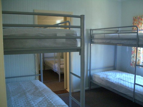 Rainbow Pines Tourist Caravan Park - South Australia Travel 1
