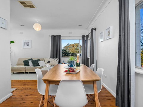Read Place Retreat - South Australia Travel 0