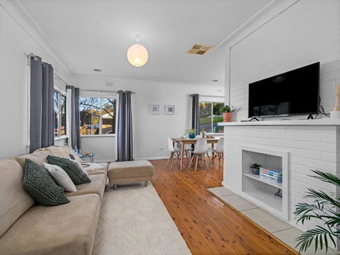 Read Place Retreat - South Australia Travel 1