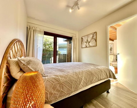 Private Access Retreat 1 Queen Bedroom W Stunning Pool And Ocean Views - South Australia Travel 2