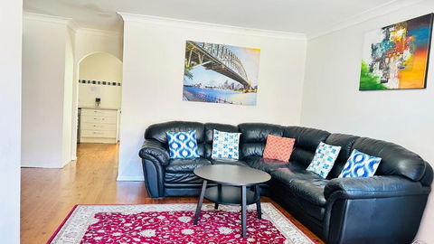 Quiet Family Townhouse In Wollongong CBD - South Australia Travel 0