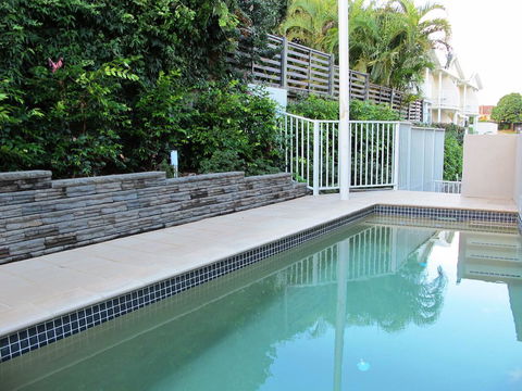 Aston Hill Motor Lodge - South Australia Travel 1