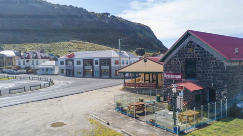 Aston On Alexander - Boutique Accommodation - South Australia Travel 1