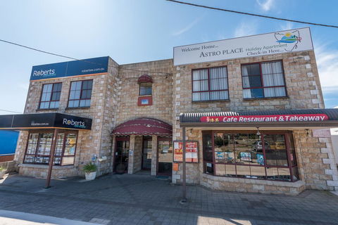 Astro Place - South Australia Travel 0