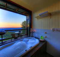 At Remingtons Private Cottages  Lodge - South Australia Travel