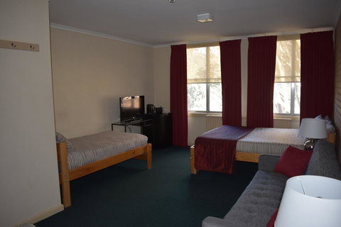 Attunga Alpine Lodge & Apartments - South Australia Travel 2