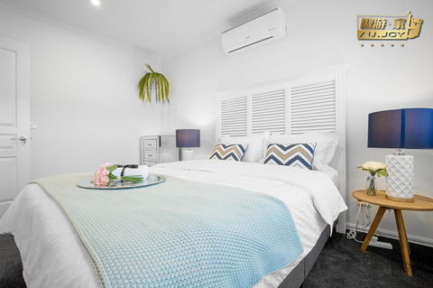 AU.JOY 3 Bed Townhouse Burwood 3 - South Australia Travel 2