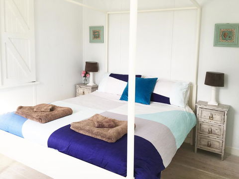 Aurora Beachfront Cottage - South Australia Travel 1