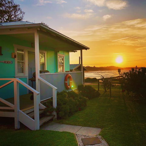 Aurora Beachfront Cottage - South Australia Travel 3