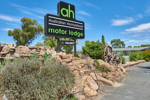 Australian Homestead Motor Lodge - South Australia Travel 0