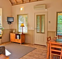 Autumn Leaf Cottage 1 - South Australia Travel