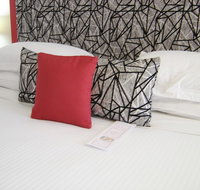 Avaleen Lodge Motor Inn - South Australia Travel