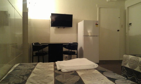 Avalon Motel - South Australia Travel 3