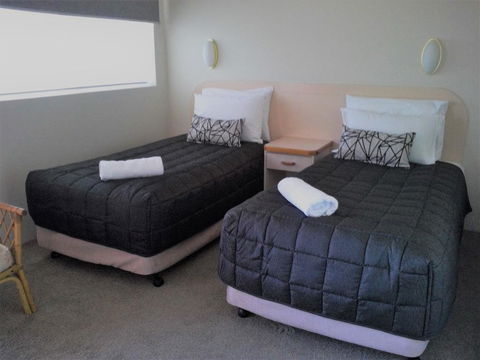 AZA Motel - South Australia Travel 1