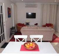 Azalea Villa - Close to the City of Perth - South Australia Travel