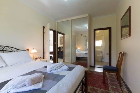 B9 Close To UWA, Swan River, Cafes And The New Children's Hospital - South Australia Travel 0