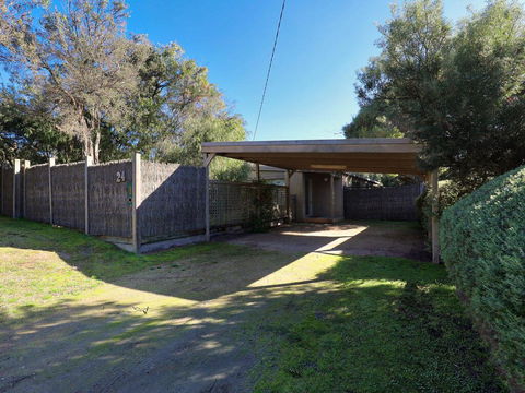 Back Beach Hideaway - South Australia Travel 0