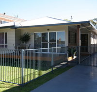 BANYANDAH 557 Ocean Drive NH - South Australia Travel