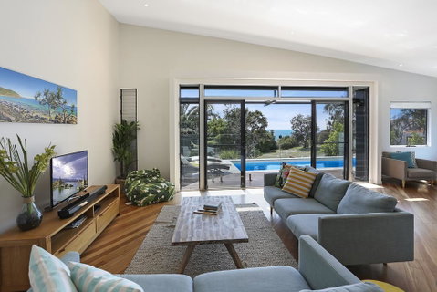 Barefoot Bungalow - Castaways Beach - South Australia Travel 0