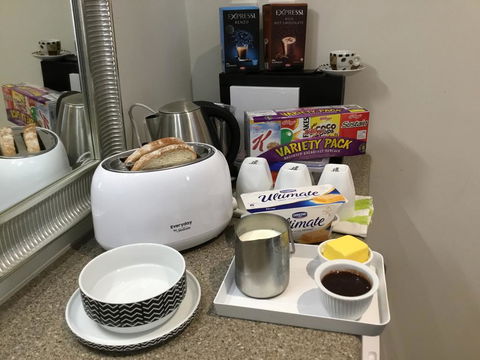 Barossa White House The West Wing - South Australia Travel 3