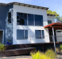 BAY OF FIRES BEACH SHACK ocean views from a modern Beachhouse - South Australia Travel