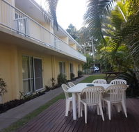 Bayshores Holiday Apartments