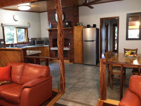 Bayview Boathouse - South Australia Travel 1