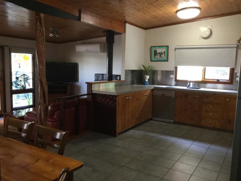 Bayview Boathouse - South Australia Travel 3