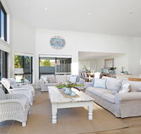 Beach 'Shac' on Parkway - South Australia Travel