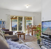 Beach Escape  Currarong - basic family accommodation - South Australia Travel