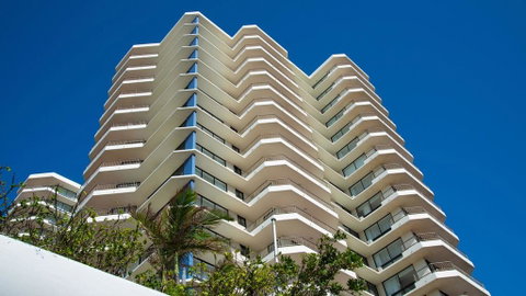 Beach House Seaside Resort - South Australia Travel 0