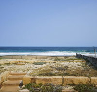 Beach House- 45 Curtis Parade - South Australia Travel