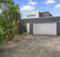 Beach Retreat on Medina - South Australia Travel