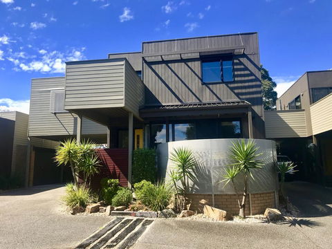 Beach Retreat Townhouse - South Australia Travel 0