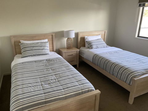 Beach Retreat Townhouse - South Australia Travel 2