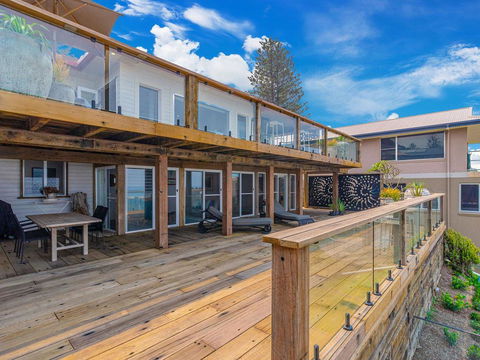 Beach Shack On Main Yamba Magnificent Views Photos Available Shortly Free WiFi - South Australia Travel 3