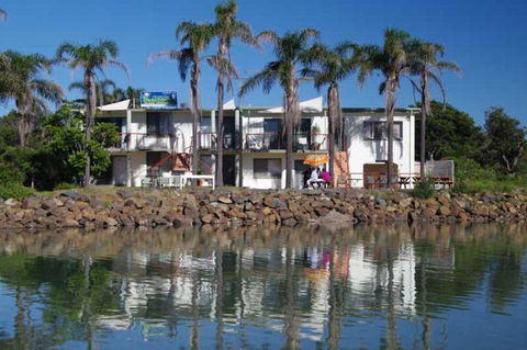 Beachfront 5, 25 Willow Street - South Australia Travel 0