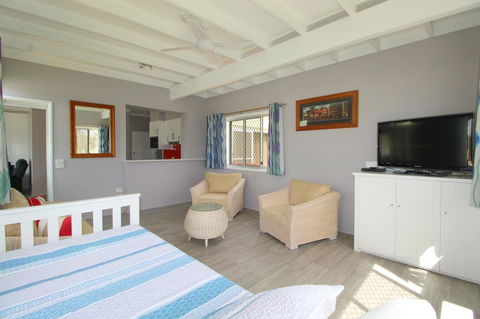 Beachfront 6, 25 Willow Street - South Australia Travel 2